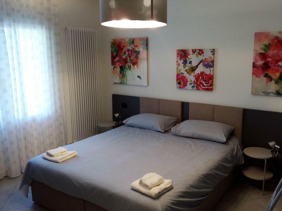 Salvia e Timo Rooms Borso del Grappa Esterno foto